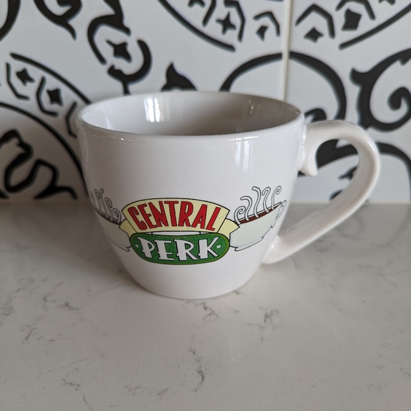 Paladone Central Perk White Large Coffee/Latte Mug Friends TV Show 10oz - Picture 1 of 5